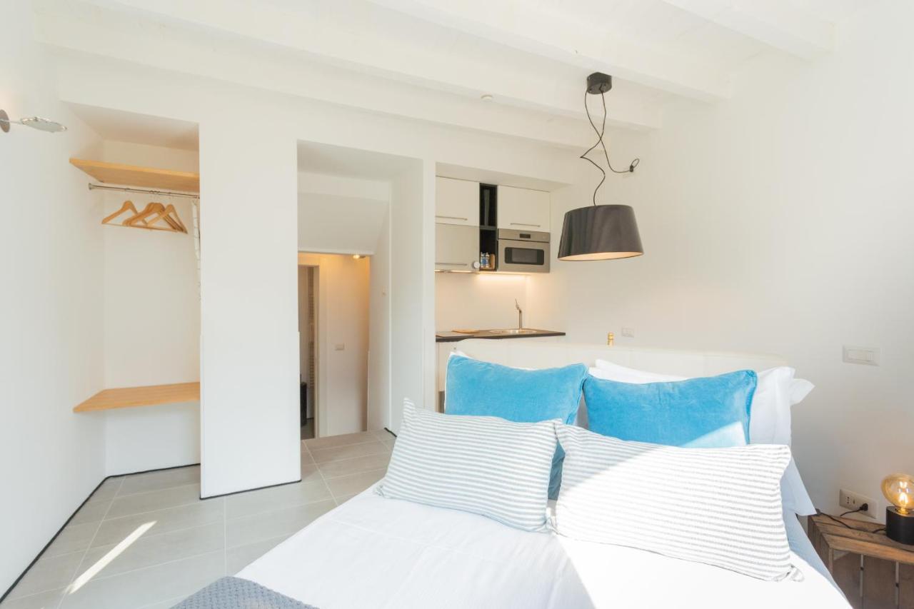 P Terrace - Lake View By Rent All Como Apartment Laglio Bagian luar foto